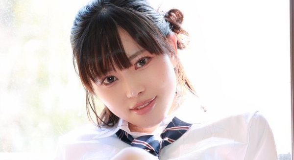 神喜ミア 紺色ハイソックスなプリスカ制服画像