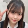 山田莉愛 白い太ももがチラリなプリスカ制服画像