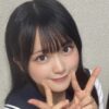 苺ひな 太ももチラリなセーラー服画像