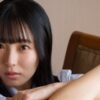丸井桜子 紺色ハイソックスなジャンスカ制服画像2