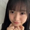 仲村悠菜 紺色スカーフの白セーラー服画像