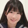 五百木いお 紺色ハイソックスなセーラー服画像