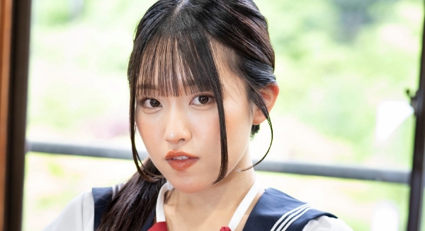 香月杏珠 白ハイソックスなセーラー服画像3