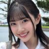 小浜桃奈 桃色ベストなチェック柄プリスカ制服画像