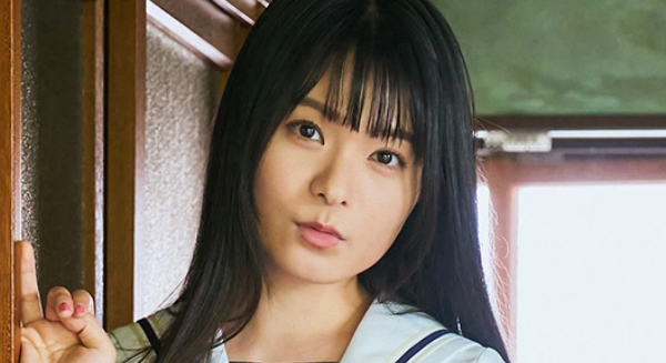 星名美津紀 白ソックスなセーラー服画像2