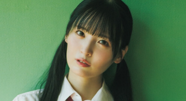 由良ゆら 紺色ハイソックスなプリスカ制服画像2