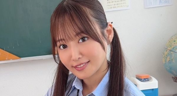 葉月まゆ 紺色ハイソックスなプリスカ制服画像